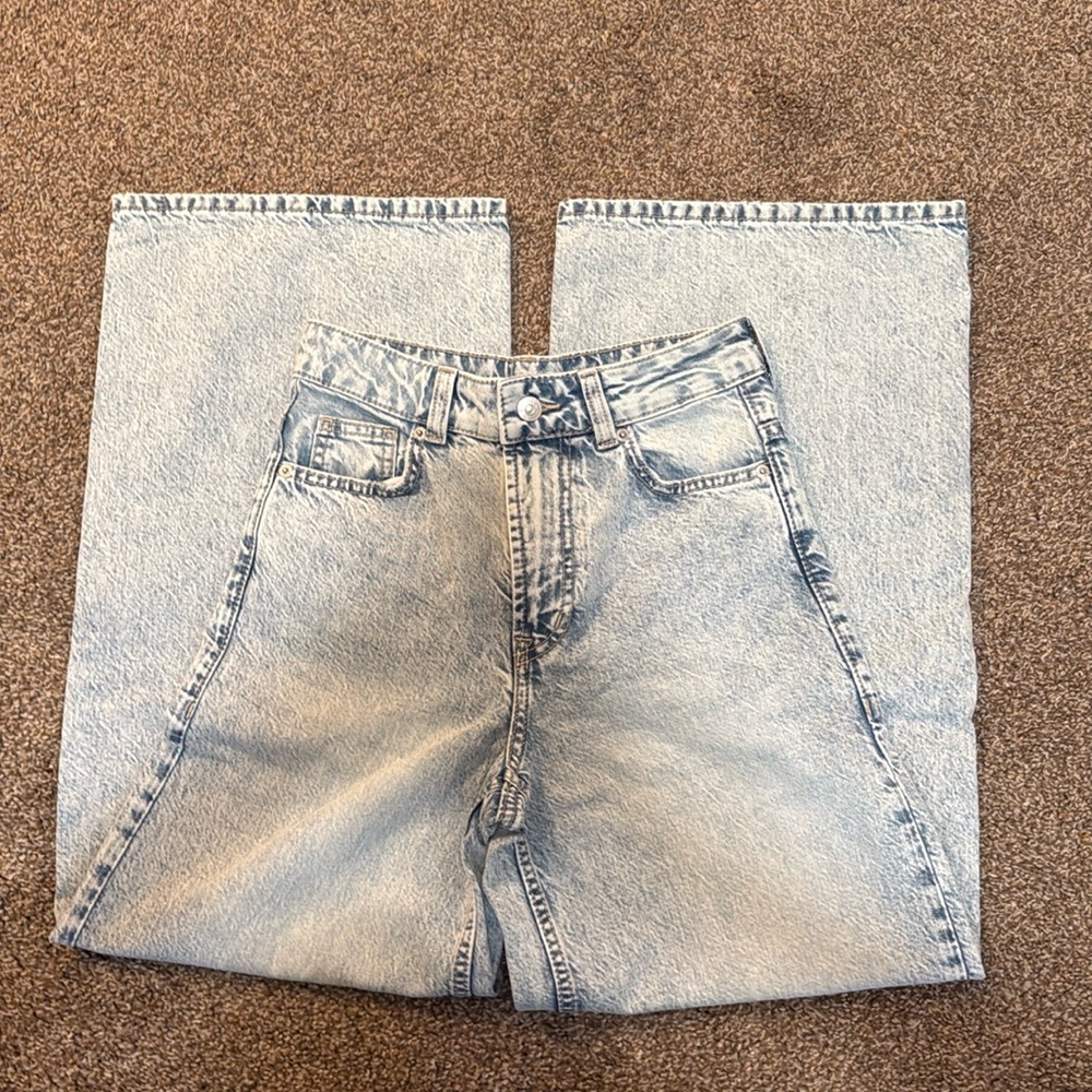 Acid wash jeans